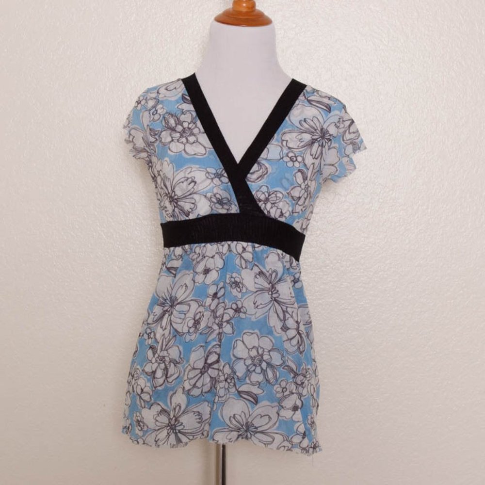 Sweet Pea Blue Floral Mesh Top